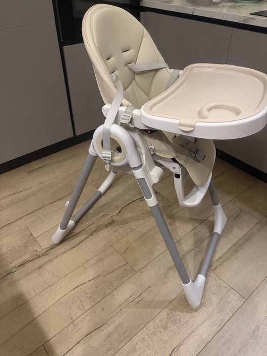 Scaun de masa bebelusi