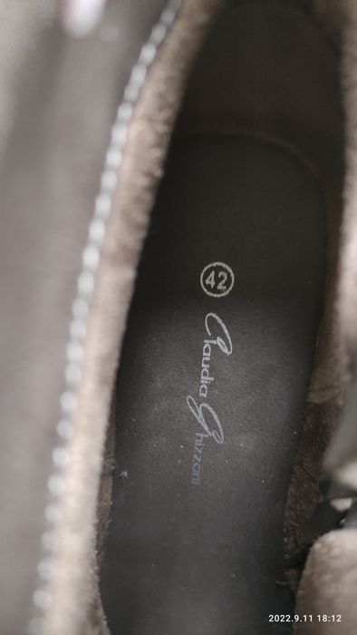 Продам женские ботильоны 42 размер
