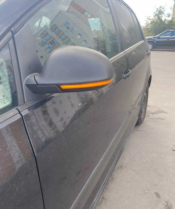 Динамични бягащи мигачи за VW Golf Jetta Passat EOS Sharan голф пасат