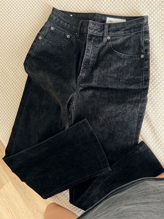 Велурени дънки Zara