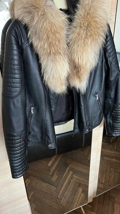 кожено яке с качулка и яка от лисица
