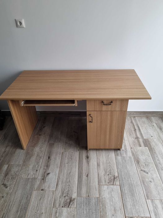 Birou din pal in stare foarte buna