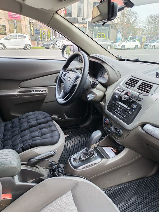 2015 йил 2 евро Автомат. 197 000 км юрган. Бир карич краскаси Бор.