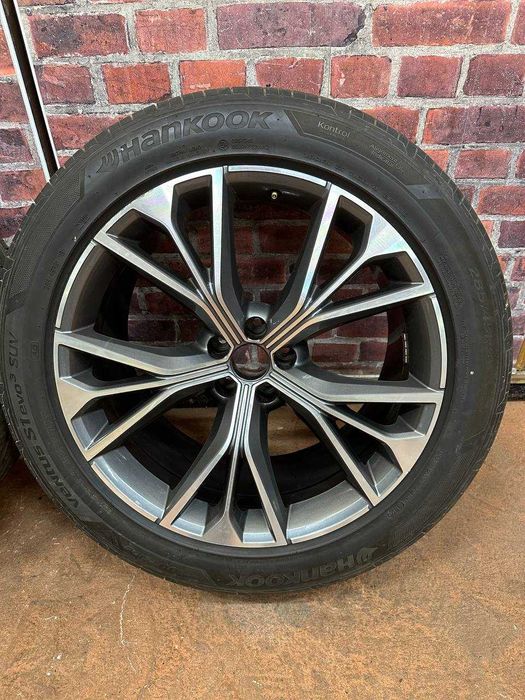 Janta AUDI Q7 Q8 j10 285 45 R21 Hankook