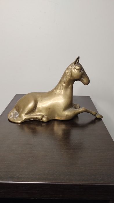 Изключително красива статуетка на кон. Месинг.