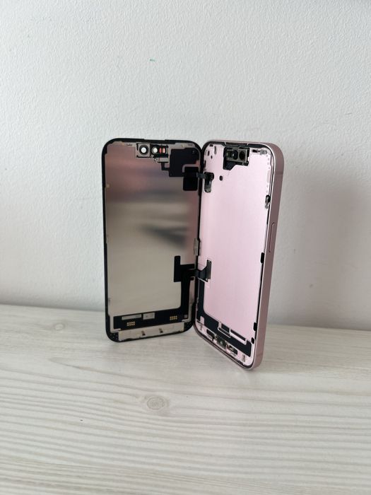 Carcasa / Capac / Spate iphone 15 din Dezmembrari