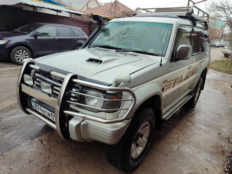 Митсубиси Поджеро