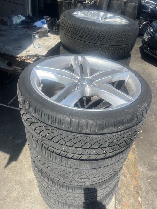 Roti audi a4 ,a 5 a6 s line r19 anvelope foarte putin rulate