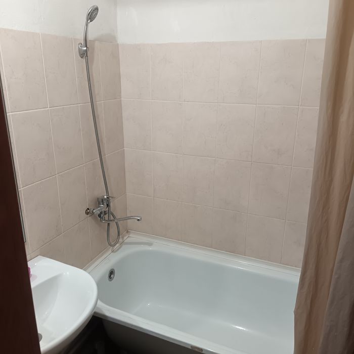 Продам 1 ком улутшенную  квартиру