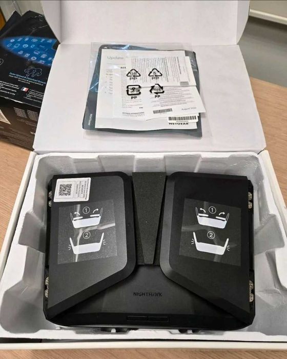 Netgear Nighthawk AX8 AX6600 8-Stream Tri-Band WiFi 6 Router, 6.6Gbps