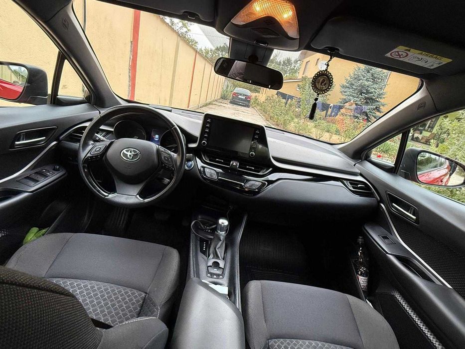 Vand Toyota C-HR Hybrid,primul proprietar,km 43157 reali verificabili dealer,auto impecabil