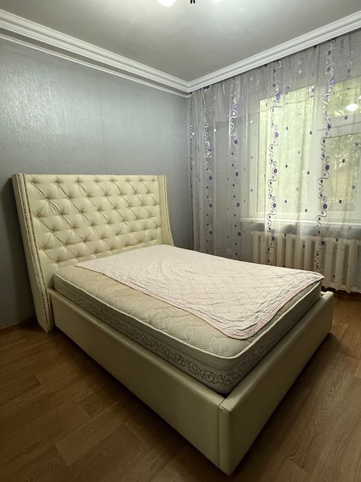 Кровать двуспальная