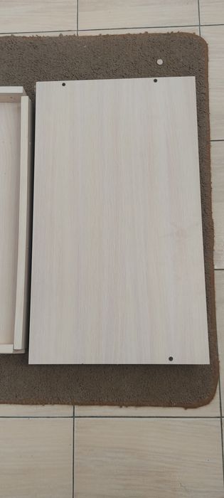 Продам полочки навесные