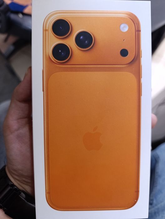 iPhone 17 pro max 256 Гб Orange