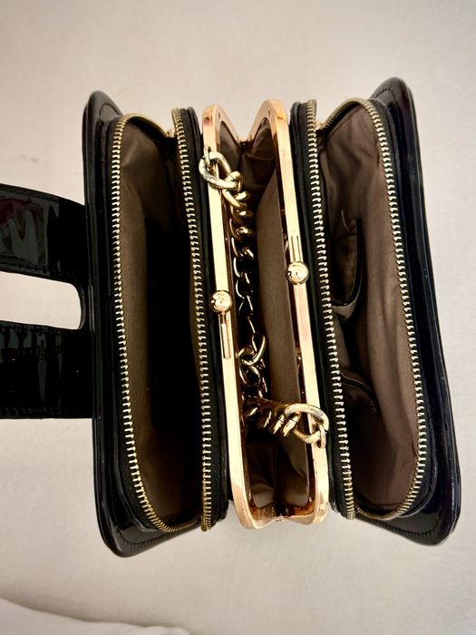 Vand geantă din lac