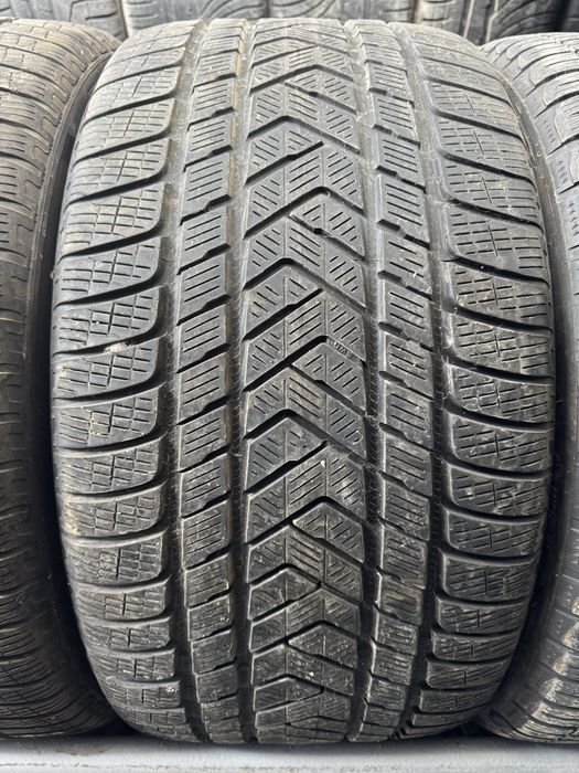 Anvelope 305/35/21 Pirelli