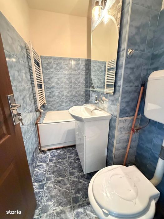 Apartament 2 camere, 42 mp, etaj 2/4, Mircea cel batran