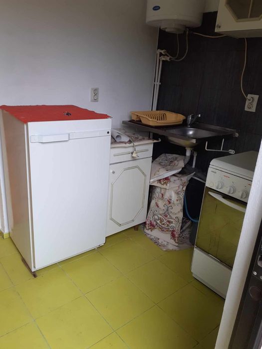 Închiriez garsoniera