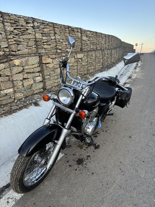 Honda shadow v2custom 125cc