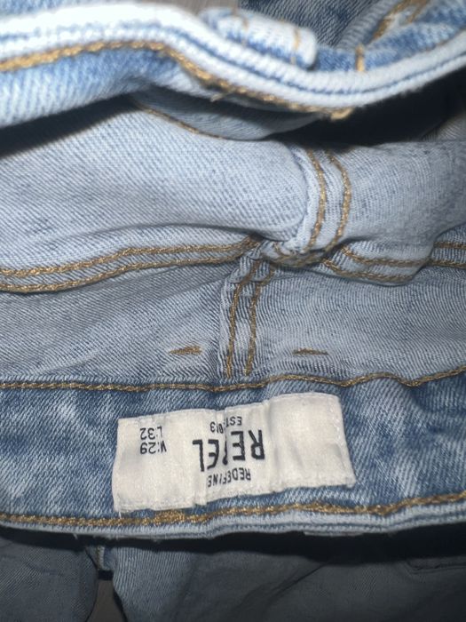 Blugi diferite modele măsură M si L