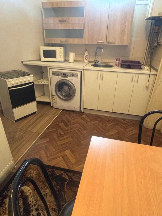 Apartament de inchiriat cu 3 camere