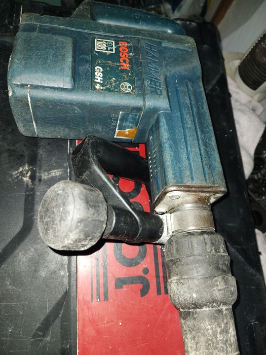 Перфоратор къртач Bosch SDS-MAX