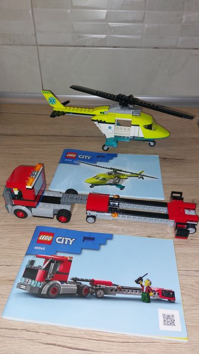LEGO City - Transportul elicopterului de salvare 60343, 215 piese