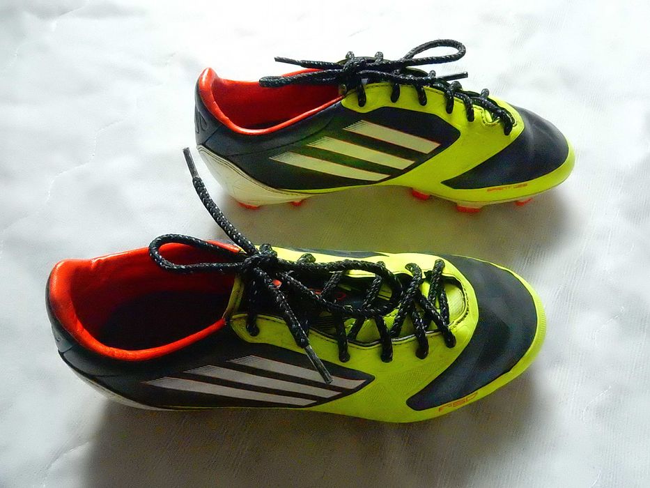 Crampoane fotbal Adidas F-50 Sprint Web, talpa Traxion. Marime 37 1/3.