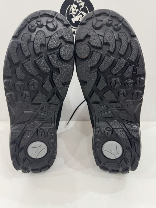 Зимни високи обувки LOWA GORE-TEX .Номер 40