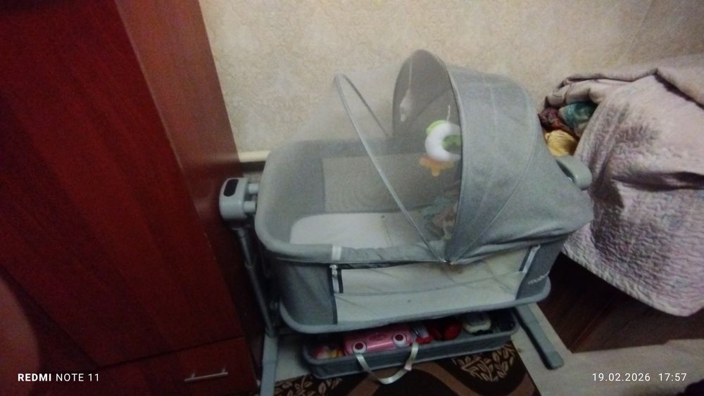 Продам манеж и коляску