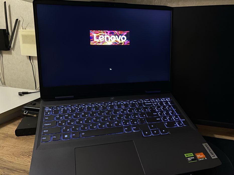 Продам ноутбук Lenovo LOQ