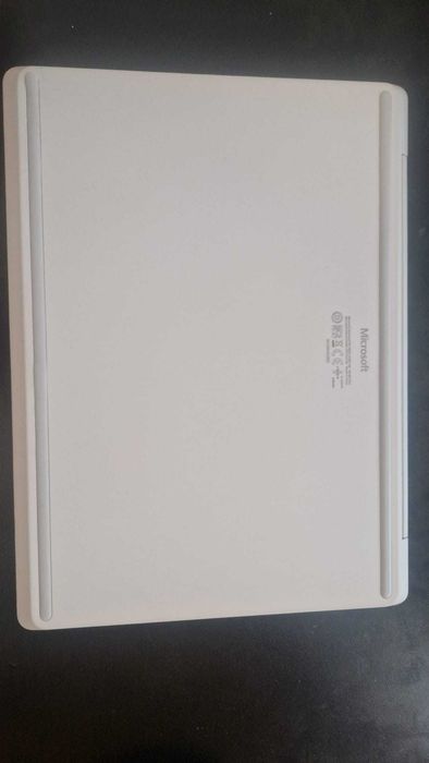 Laptop Microsoft Surface Go Touch Screen I5-1035G1 12.4’’16GB PORTABIL Slim