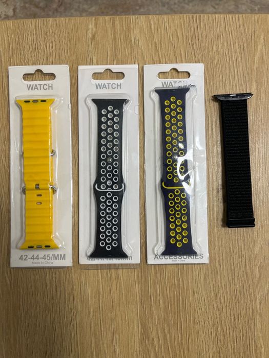 Apple watch SE 44mm  + 4 ремешка