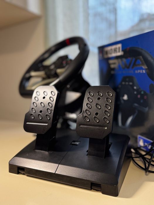 Волан с педали HORI - Apex (ps4/ps3/pc)