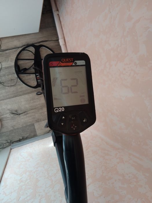 Металлоискатель QwestQ20