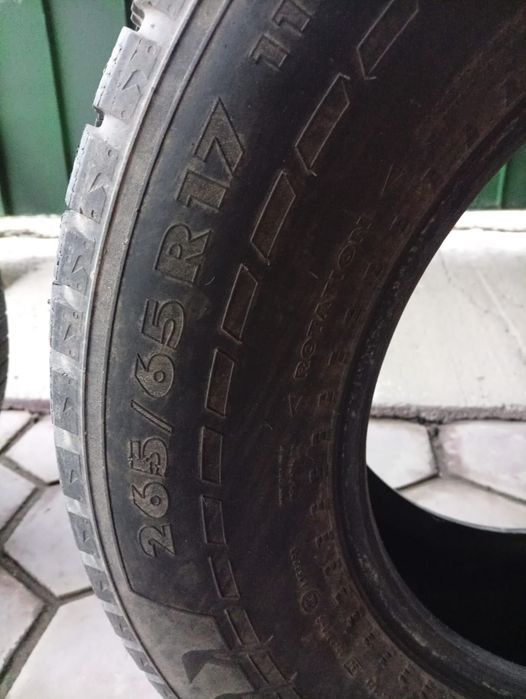 Продам зимнию резину 265 65 R17