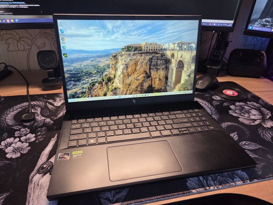 Продам ноутбук Acer Nitro V15
