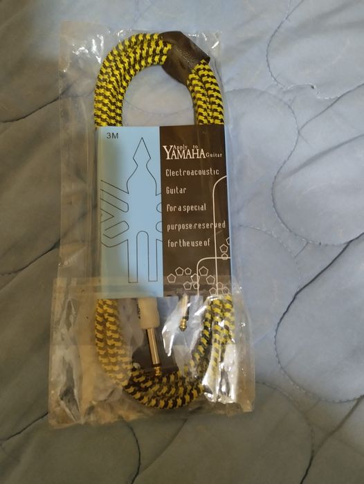 Срочно продам гитару