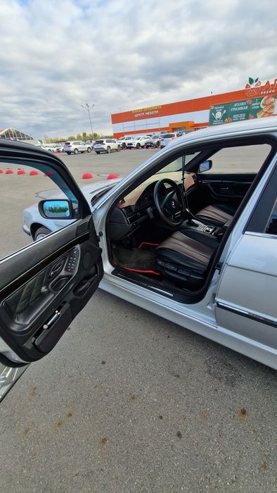 Продам легеду, BMW E38 в достойном состояние
