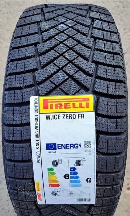 235/55/19 Pirelli Ice Zero FR липучка
