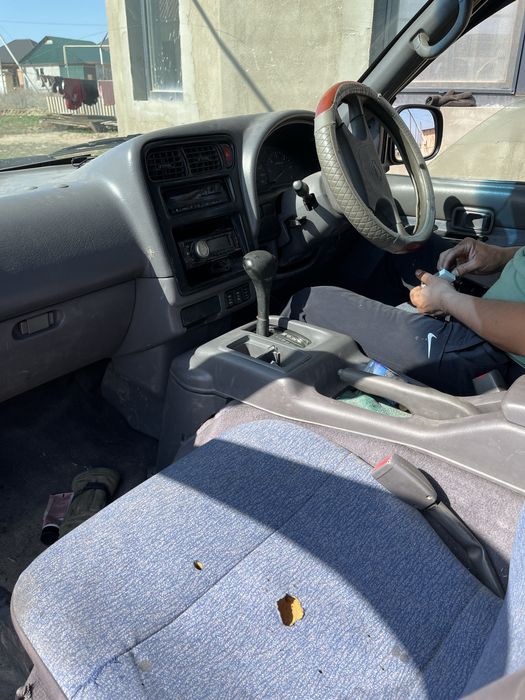 Продам Nissan Serena