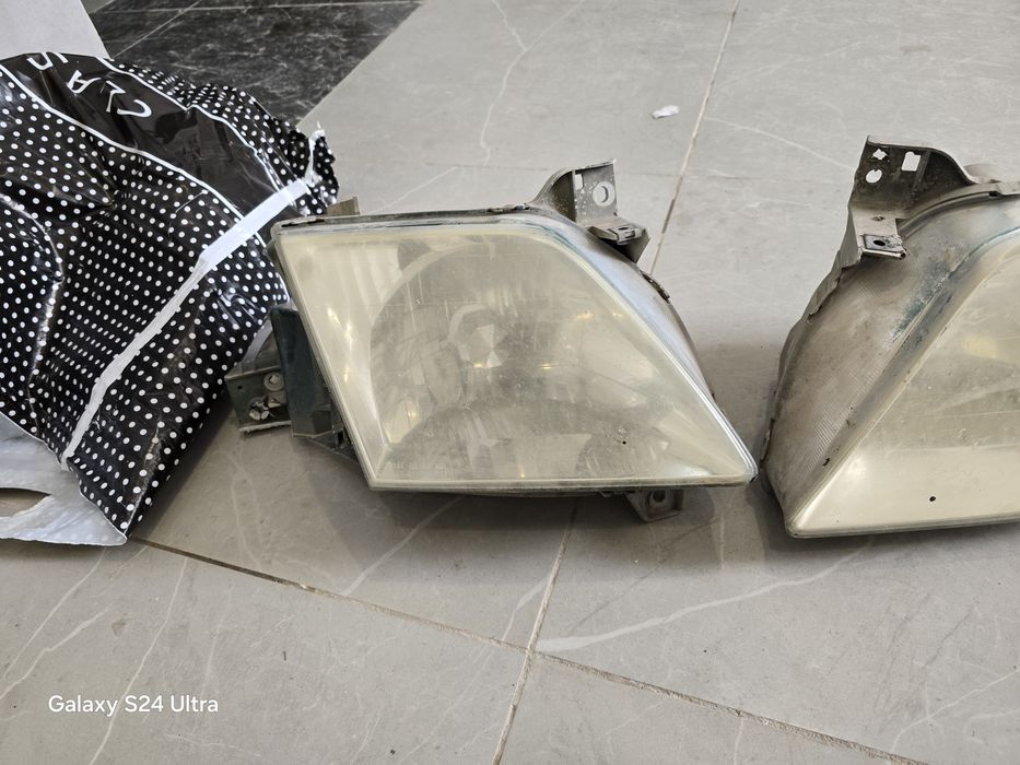 Фары на мазда мпв