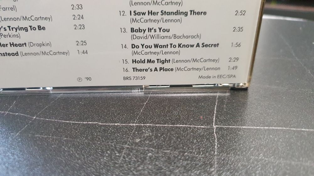 Set cd.uri The Beatles si Cat Sevens