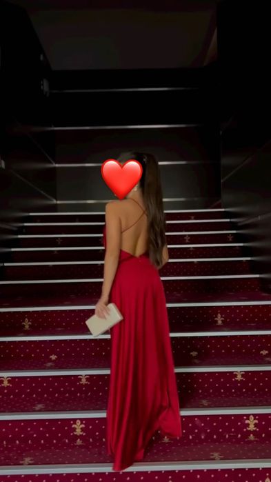 Дълга сатенена вечерна рокля Unique