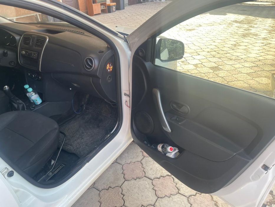 Продам рено логан