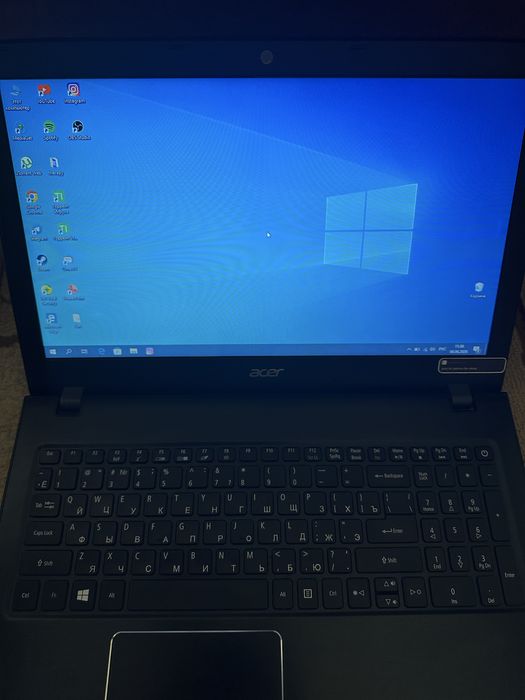 Notbuk Acer.