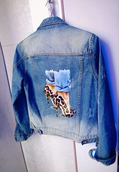 Бутиково дънково яке с перли и камъни