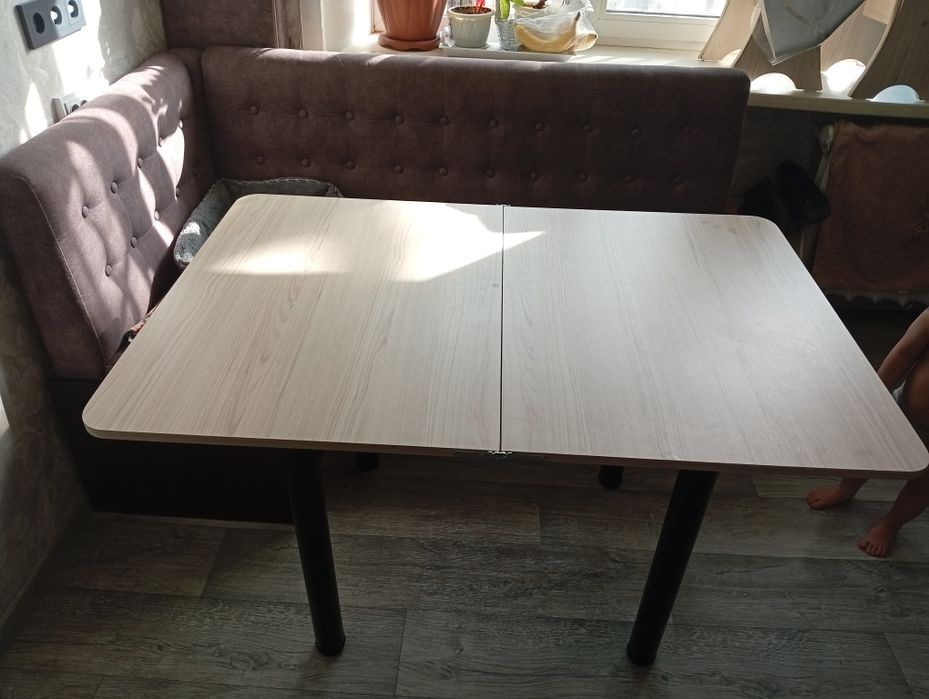 Продам обеденную зону