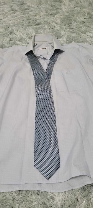 Мъжка риза Adelly - размер M (39/40) + вратовръзка