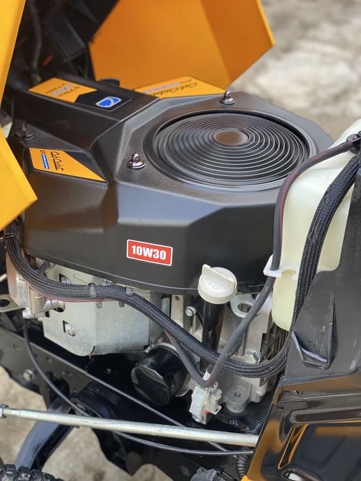 Vand Tractor/Tratoras profesional CUB CADET 23 cai ! Pret extrasezon!!